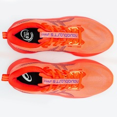 Tênis Asics Novablast 5  - Masculino - Foto 3