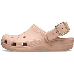 Sandália Crocs Classic Metallic Buckle Clog Blush - Unissex - Foto 3