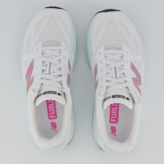 Tênis Feminino New Balance Fuelcell Rebel V5 - Foto 4