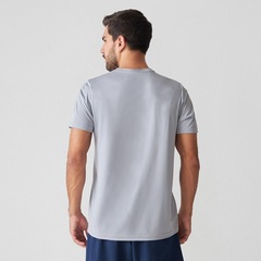 Camiseta New Balance Sport Graphic Masculina - Foto 2