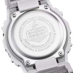 Relógio G-SHOCK DW-5600MNC-7A8D - Foto 4