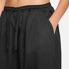 Calça Nike Street Utility Woven Oversized Feminina - Foto 2