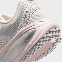 Tênis Feminino Nike Vomero 18 SE - Foto 8