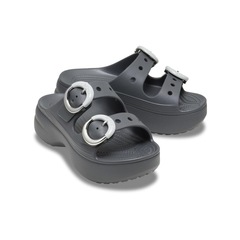 Sandália Crocs Saturday Platform Dipped Buckle Sandal Carbon - Unissex - Foto 3