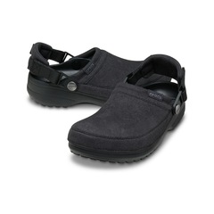 Sandália Crocs Classic Crafted Vegan Suede Clog Black - Unissex - Foto 4