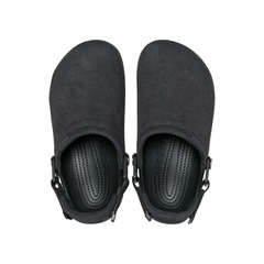 Sandália Crocs Classic Crafted Vegan Suede Clog Black - Unissex - Foto 5