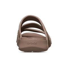 Sandália Crocs Getaway Gems Strappy Sandal Latte - Unissex - Foto 6