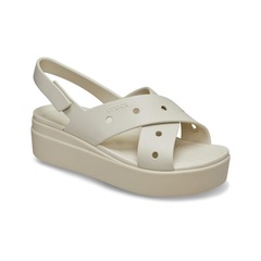 Sandália Crocs Brooklyn 4U Cross Strap Sandal Frappe - Unissex - Foto 2