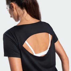 Camiseta adidas ESS Polyamide Cutout Feminina - Foto 4