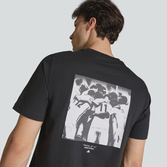 Camiseta adidas Football Slogan Graphic Masculina - Foto 2