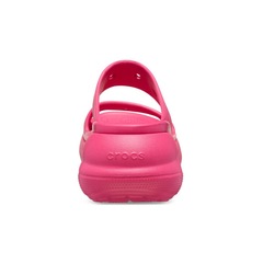 Sandália Crocs Classic Crush Platform Sandal Dragon Fruit - Unissex - Foto 7