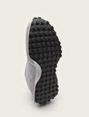 Tênis Unissex New Balance NB 327V1 - Foto 3