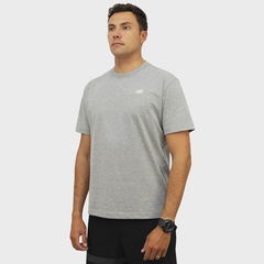 Camiseta New Balance Essentials - Masculina - Foto 1