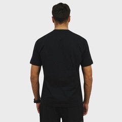 Camiseta New Balance Essentials - Masculina - Foto 4