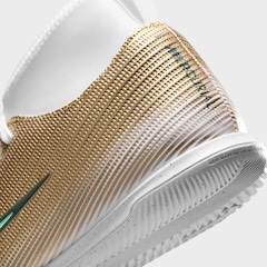 Chuteira de Futsal Infantil Kyllian Mbappé Nike Mercurial Superfly 11 Club - Foto 8