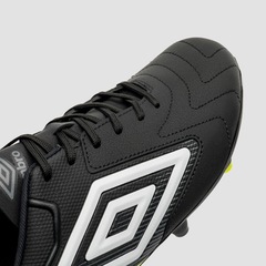 Chuteira de Campo Adulto Umbro Master Class Club - Foto 7