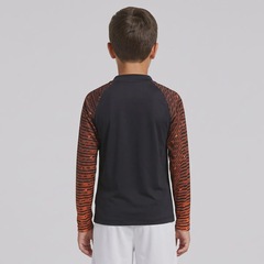 Camiseta Térmica Umbro Graphic ML UV50+ Infantil - Foto 4