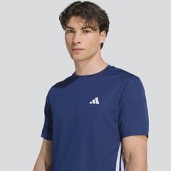 Camiseta adidas Workout Essentials Base 3 Listras - Masculino - Foto 3