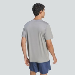 Camiseta adidas Corrida Essentials Masculina - Foto 2