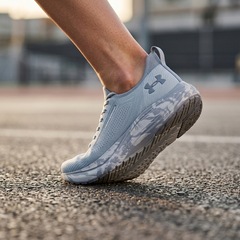 Tênis Feminino Under Armour Charged Fleek - Foto 7