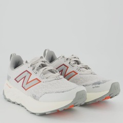 Tênis Feminino New Balance Fresh Foam Garoe V2 - Foto 2