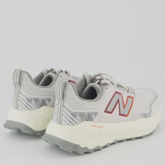 Tênis Feminino New Balance Fresh Foam Garoe V2 - Foto 3