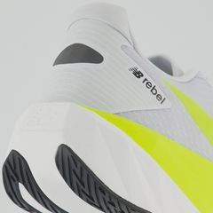 Tênis Masculino New Balance Fuelcell Rebel V5 - Foto 6