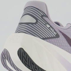 Tênis Feminino New Balance Fuelcell Rebel V5 - Foto 5