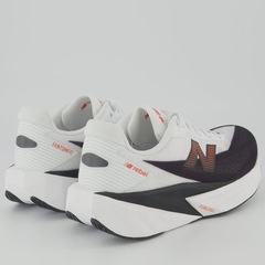 Tênis Masculino New Balance Fuelcell Rebel V5 - Foto 3