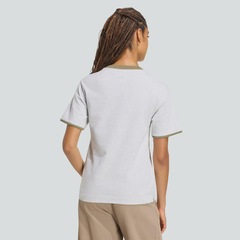 Camiseta adidas Seasonals Feminina - Foto 2