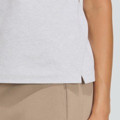 Camiseta adidas Seasonals Feminina - Foto 5