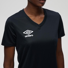 Camiseta Umbro Striker Premium - Feminina - Foto 3
