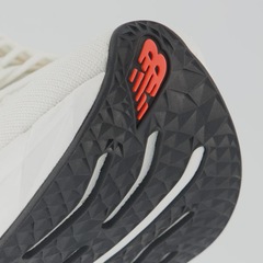 Tênis Feminino New Balance Fuelcell Supercomp Trainer V3 - Foto 8