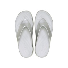 Sandália Unissex Crocs Getaway Metallic Platform Flip - Foto 5