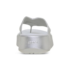 Sandália Unissex Crocs Getaway Metallic Platform Flip - Foto 7
