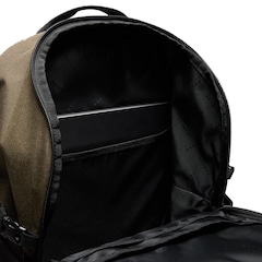 Mochila Oakley Enduro 25 Litros - Foto 4