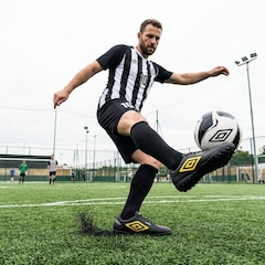 Chuteira Society Adulto Umbro Class Footballer - Foto 2