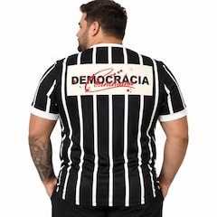 Camisa do Corinthians Retrô Democracia 1982 Plus Size Coimbra - Masculina - Foto 5
