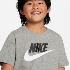 Camiseta Nike Sportswear Icon Futura Infantil