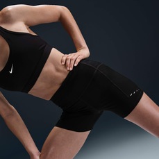 Imagem do produto Shorts Nike Dri-FIT Swift Feminino na posição 2 de 5