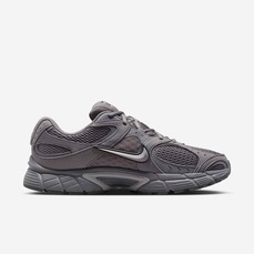 Imagem do produto Tênis Masculino Nike V5 Runner Suede na posição 13 de 5