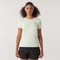 Camiseta New Balance Sport Essentials Feminina