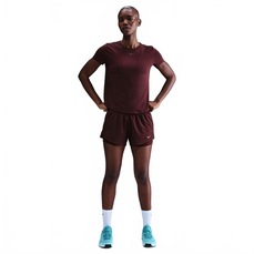 Imagem do produto Camiseta Nike Dri-FIT One Feminina na posição 22 de 5