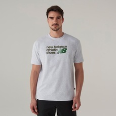 Camiseta New Balance Athletics Relaxed Premium Chest Logo Masculina
