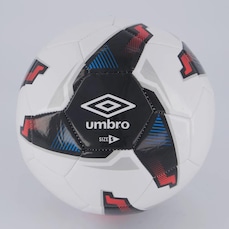 Bola de Campo Umbro Tristar