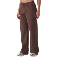 Imagem do produto Calça New Balance Nylon Cargo Feminina na posição 19 de 5