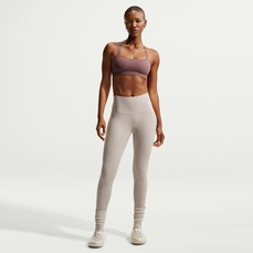 Imagem do produto Top Dri-FIT Nike Zenvy Feminino na posição 2 de 5