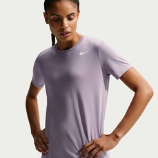 Imagem do produto Camiseta Nike Dri-FIT Feminina na posição 2 de 5