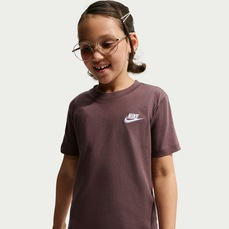 Imagem do produto Camiseta Nike Sportswear Futura Infantil na posição 33 de 5