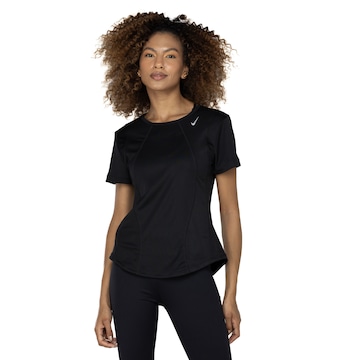 Camiseta Feminina Nike Manga Curta Dri-Fit Fast SS